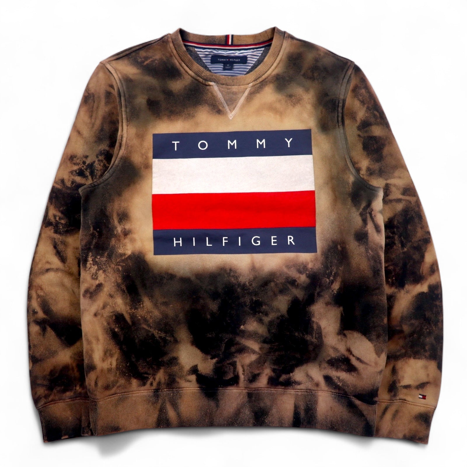 Felpa TOMMY HILFIGER tie-dye scollo a V, taglia M, colore nero con stampa logo a bandiera
