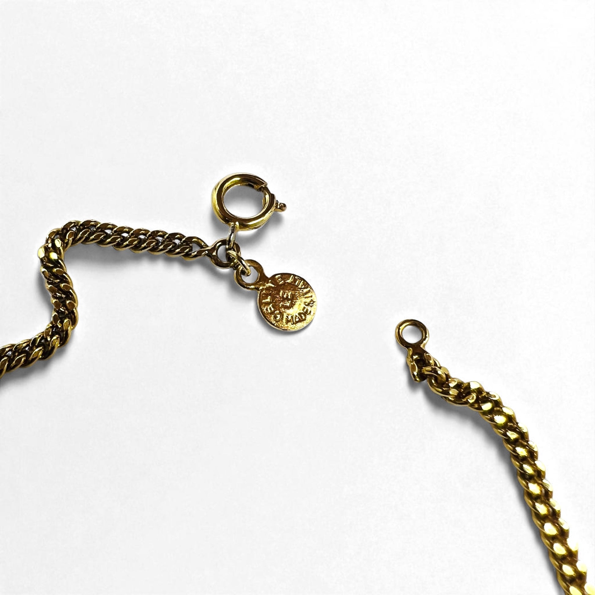 CELINE Vintage Collana Girocollo Catena Figaro Oro Triplo Logo a Cerchio Incisione LE Fatto in Italia