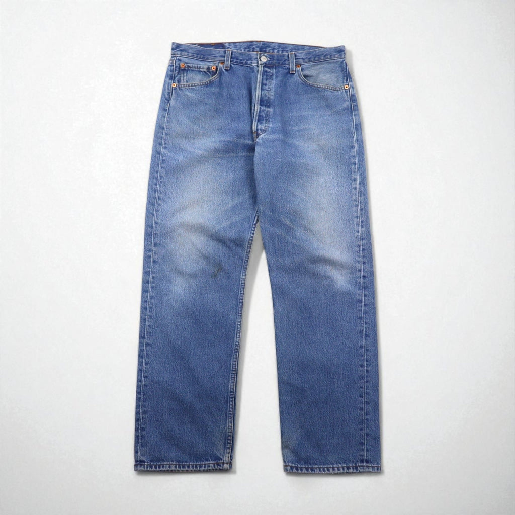 Levi's anni 2000 Euro Levi's 501 jeans taglia L indaco blu, chiusura con bottoni, 00501 0114 made in Polonia