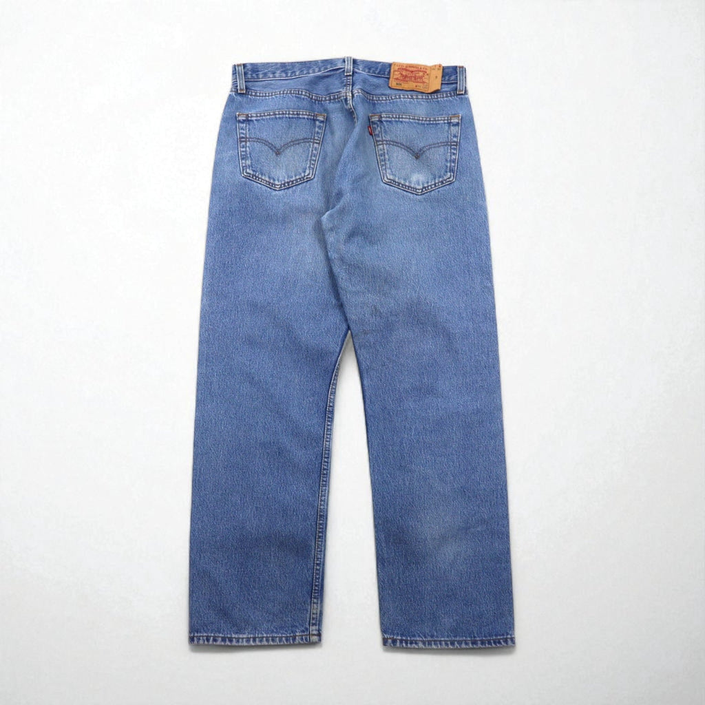 Levi's anni 2000 Euro Levi's 501 jeans taglia L indaco blu, chiusura con bottoni, 00501 0114 made in Polonia