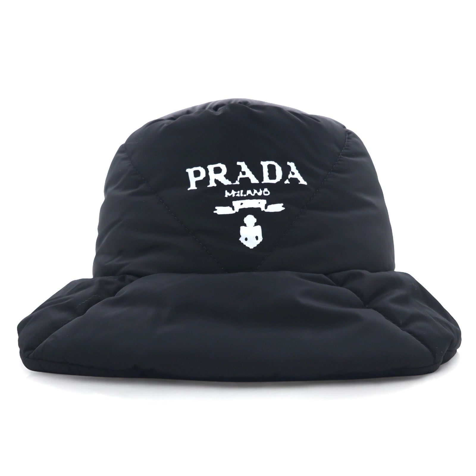PRADA Cappello da pescatore in Re-Nylon imbottito, trapuntato, con stampa logo, Collezione A/I 22, 2HC252