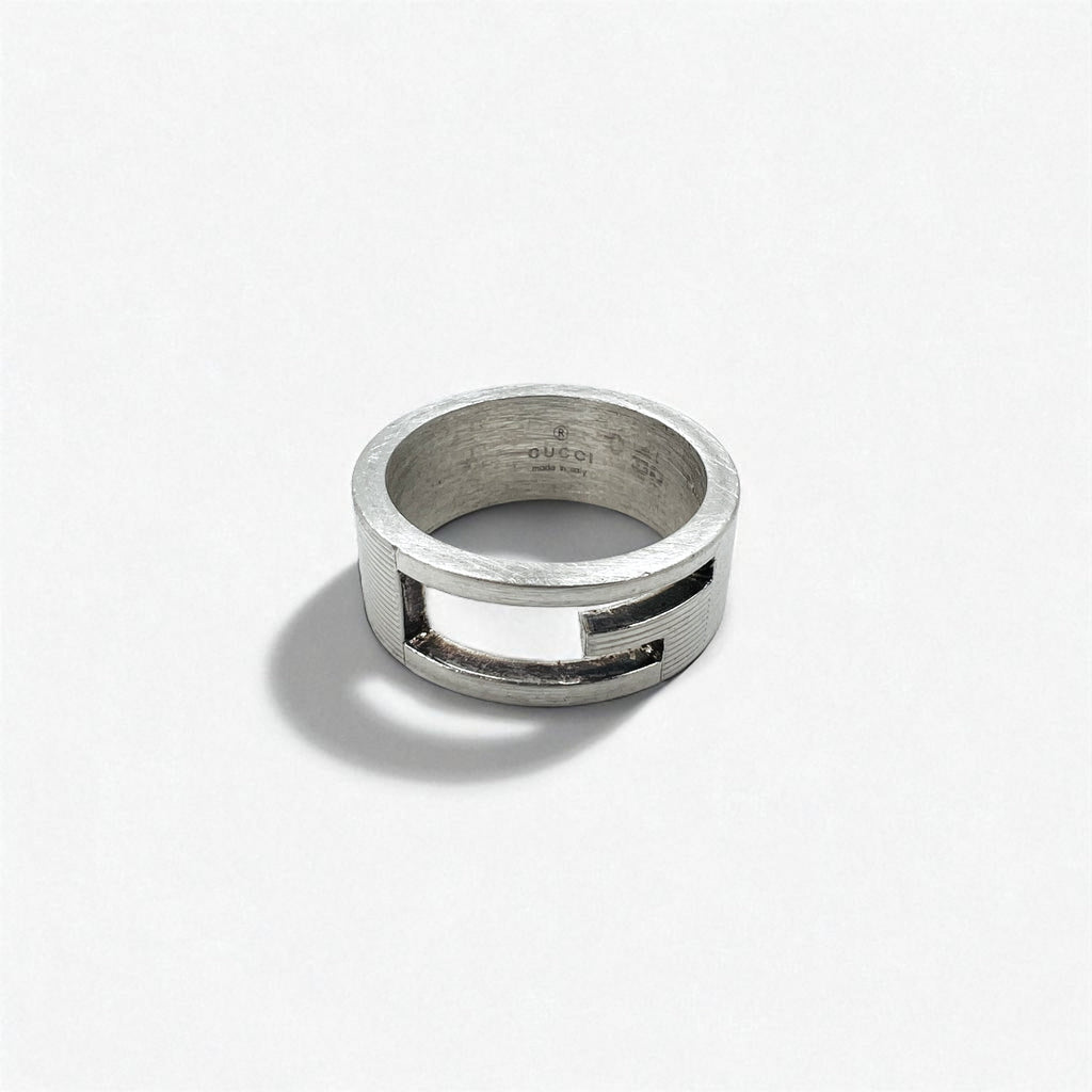 Anello GUCCI cutout a G, in argento 925, Made in Italy