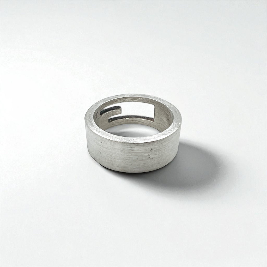 Anello GUCCI cutout a G, in argento 925, Made in Italy