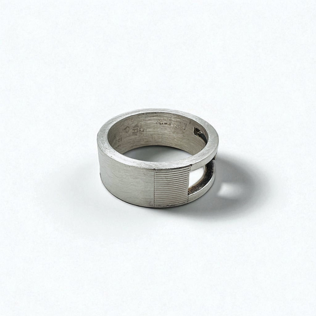Anello GUCCI cutout a G, in argento 925, Made in Italy