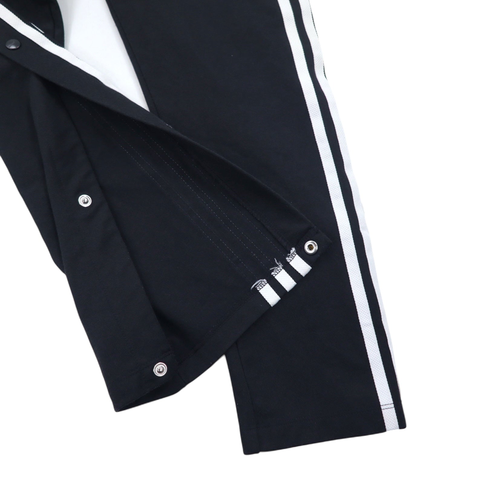 adidas originals Pantaloni della tuta M neri con 3 strisce laterali, bottoni a pressione, logo a trifoglio ricamato, Big Boy's Snap Black Track Pants CV8312