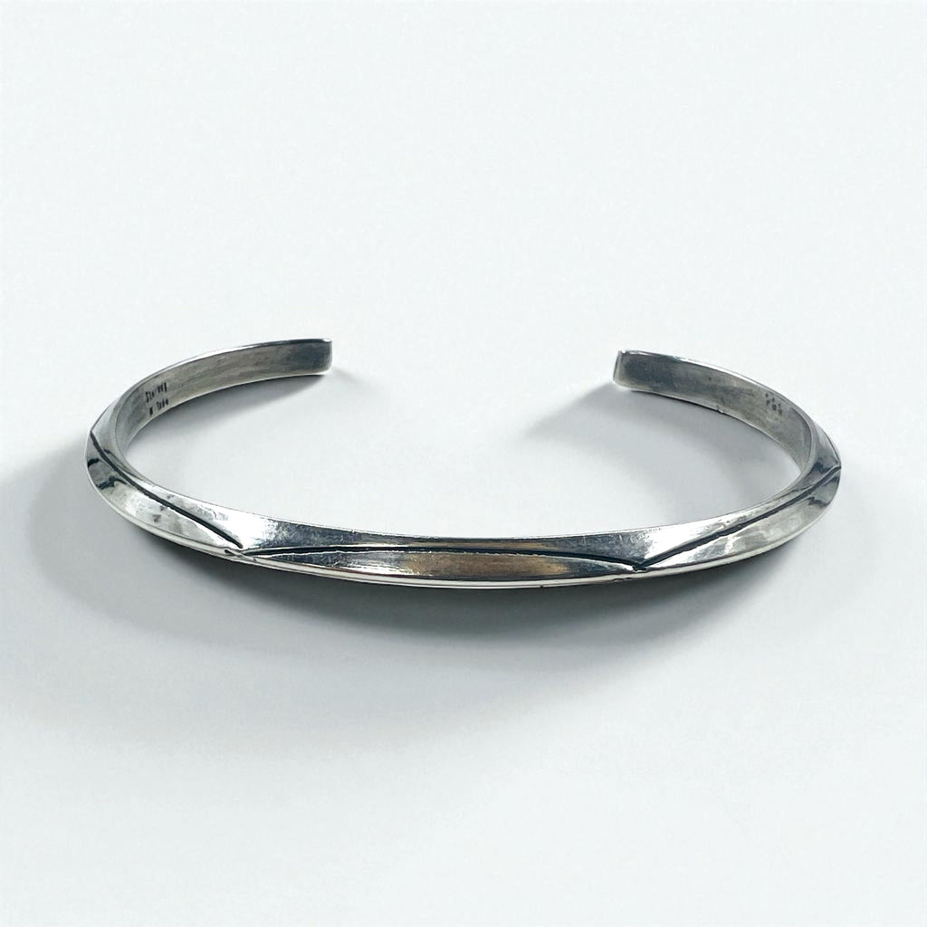 Navajo Elaine Tahe Sterling Cuff Bracelet インディアンジュエリー バングル シルバー