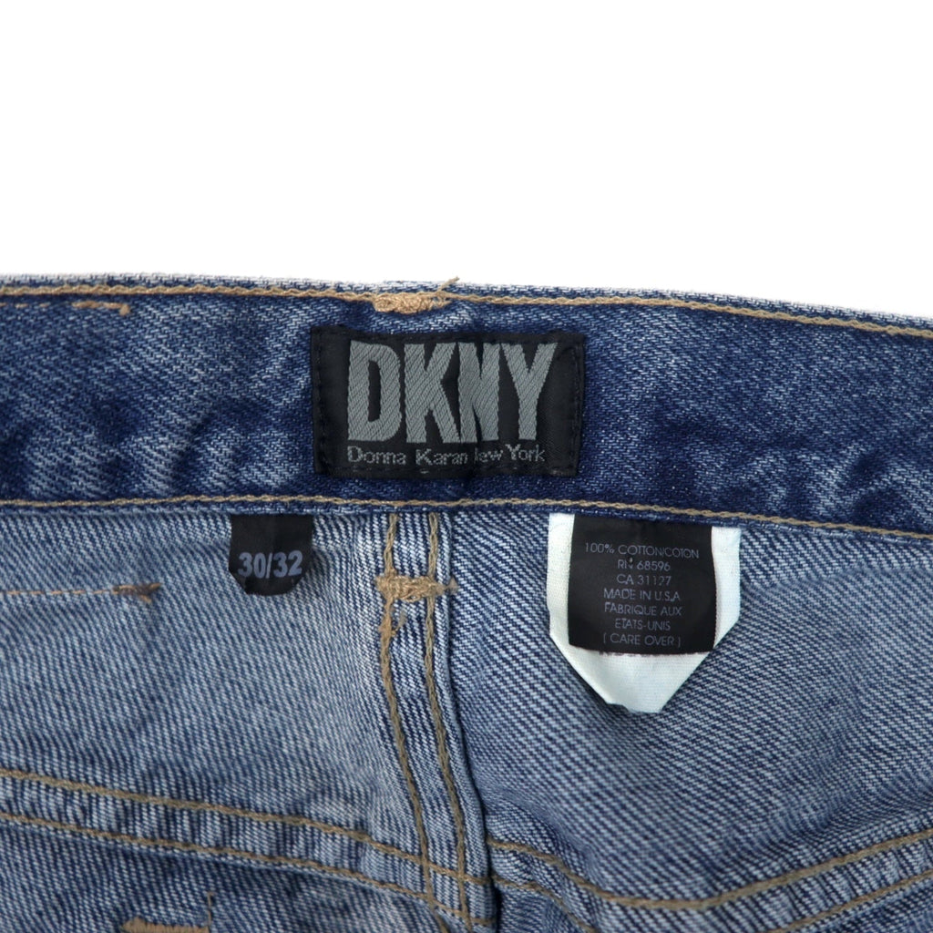 DKNY (Donna Karan New York) USA Made Anni '90 Jeans Taglia 30 Blu Cotone Chiusura a cerniera Patch in pelle Articolo nuovo