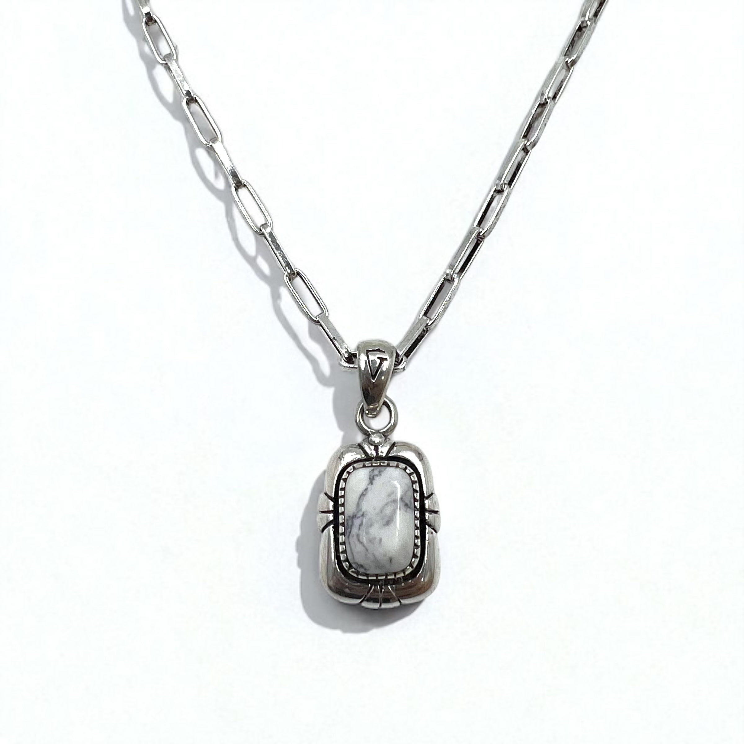 Vintage White Turquoise Pendant Necklace Gioielli indiani Turchese bianco Collana a catena Hopi Ciondolo Argento 925 con incisione G
