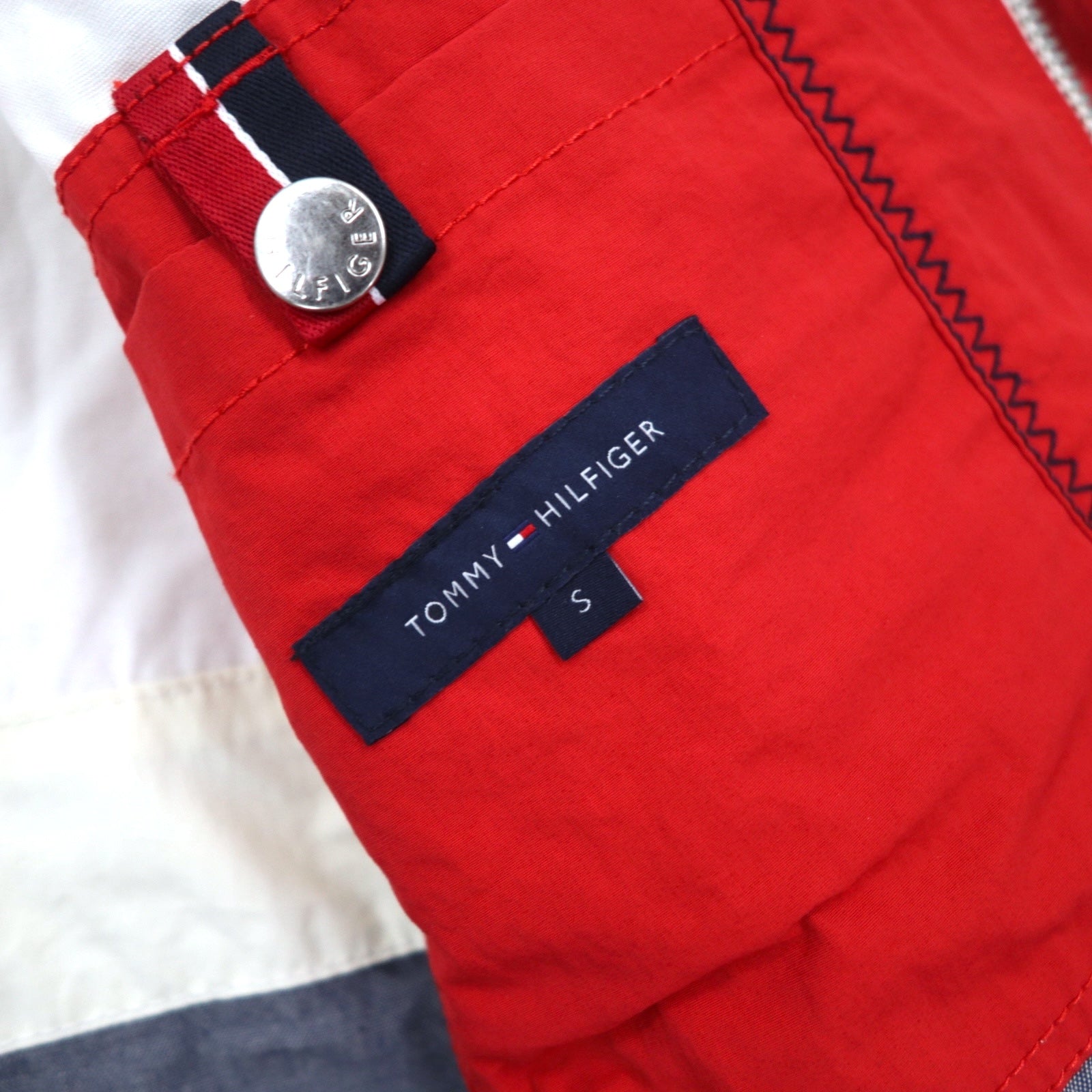 TOMMY HILFIGER giacca a vela giacca a vento M rossa tricolore doppia zip cappuccio staccabile