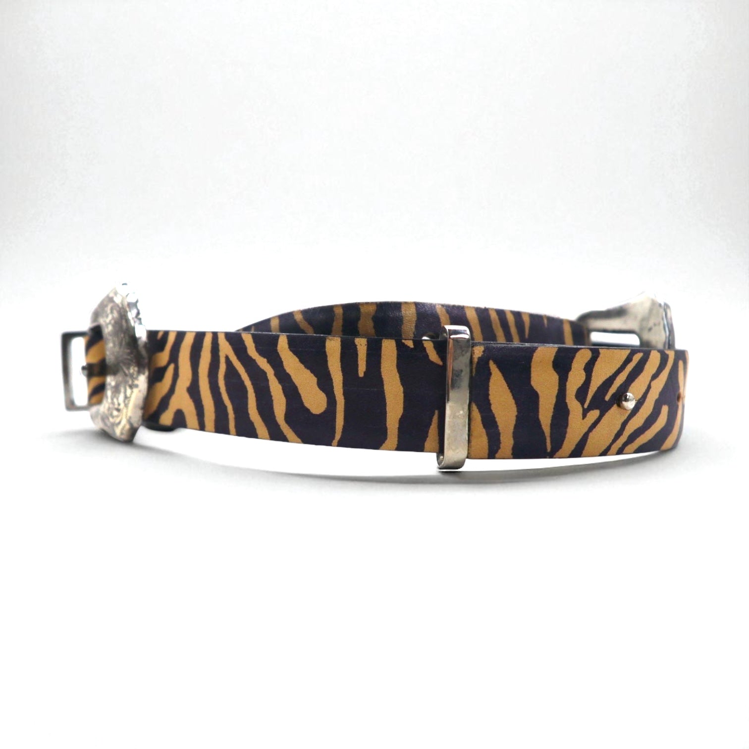 TOGA VIRILIS Cintura con doppia fibbia, zebrata, animalier, western, incisa, argento