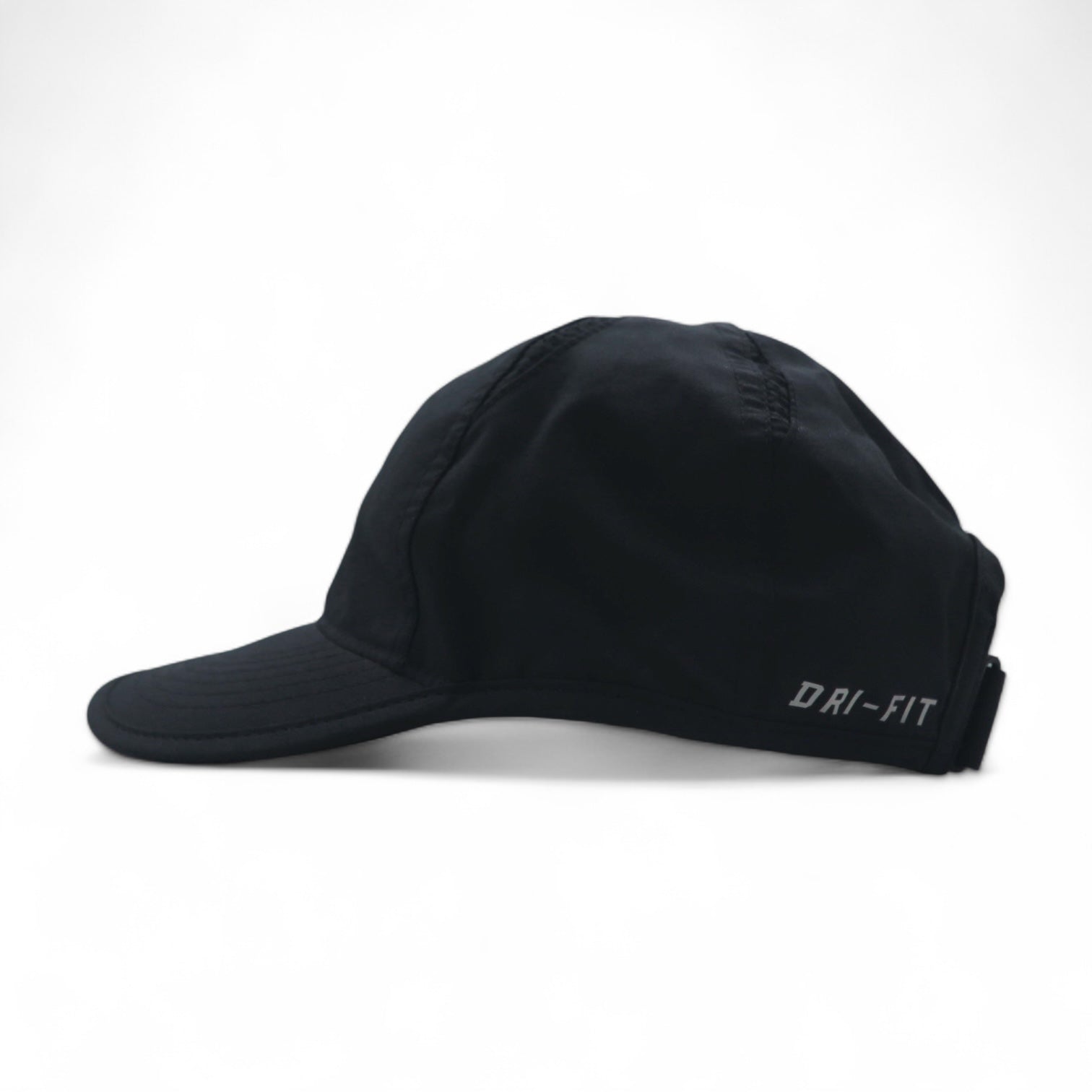 NIKE Aerobill Featherlight Cap FREE Con cinturino Nero DRI-FIT CI2662-010