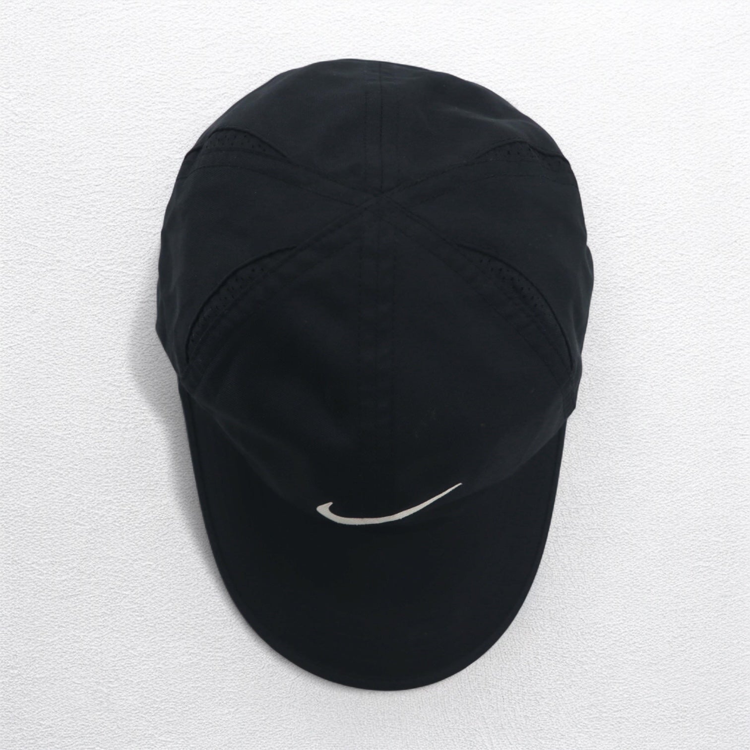 NIKE Aerobill Featherlight Cap FREE Con cinturino Nero DRI-FIT CI2662-010