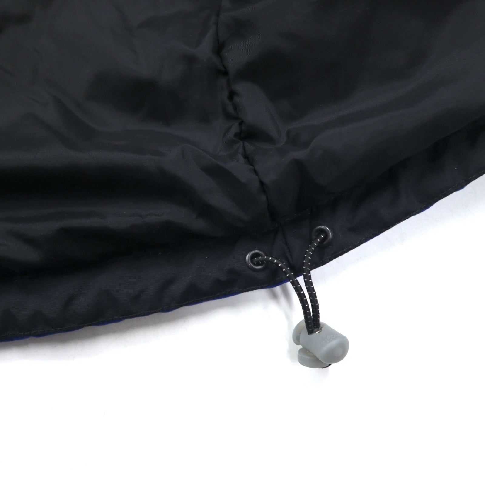 Giacca a vento Columbia, XL, blu e nera, in nylon, doppia cerniera, coulisse, prodotta nello Sri Lanka