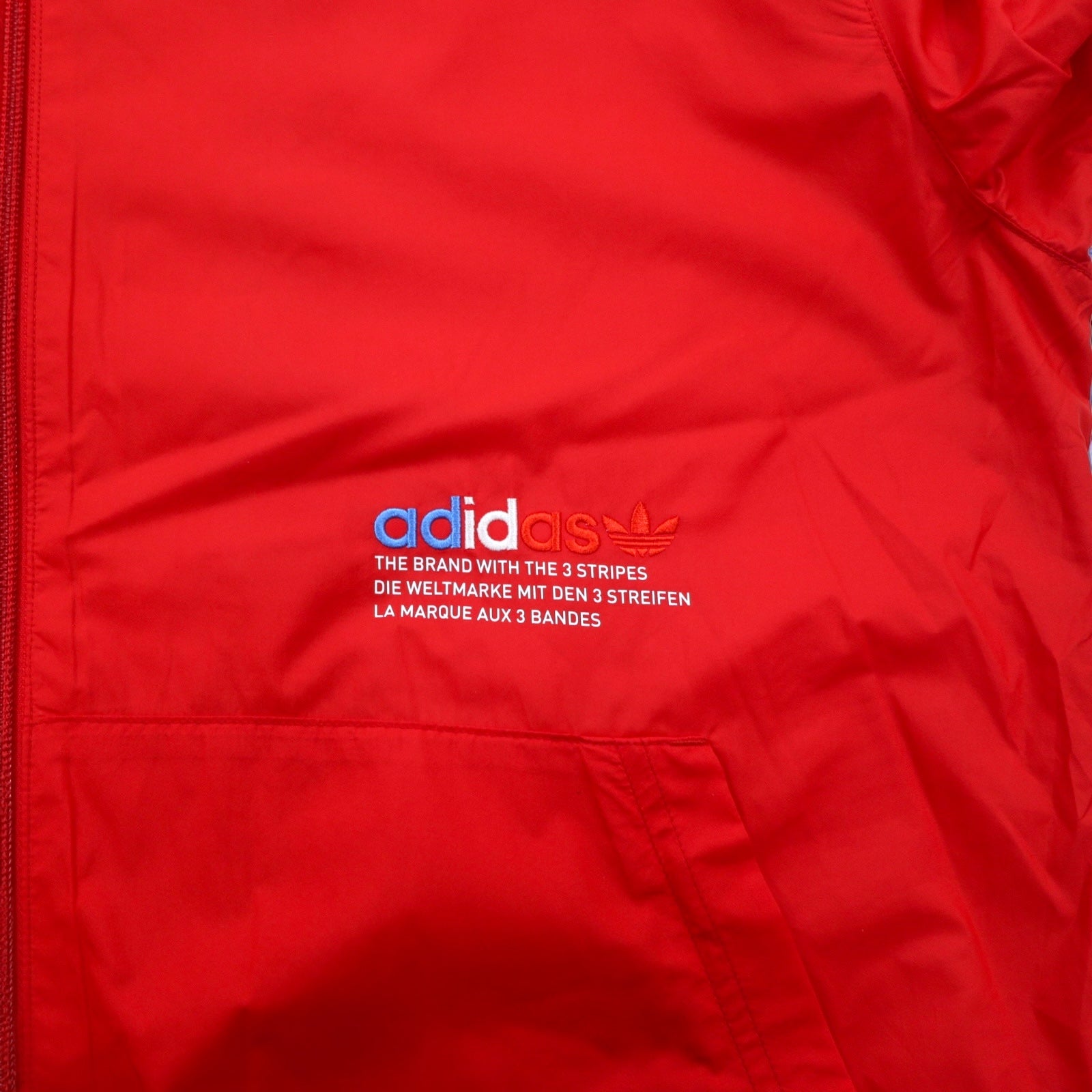 adidas Originals Giacca a vento Adicolor Nylon M Rosso Logo Trifoglio Giacca a vento Adicolor FTO GN3561