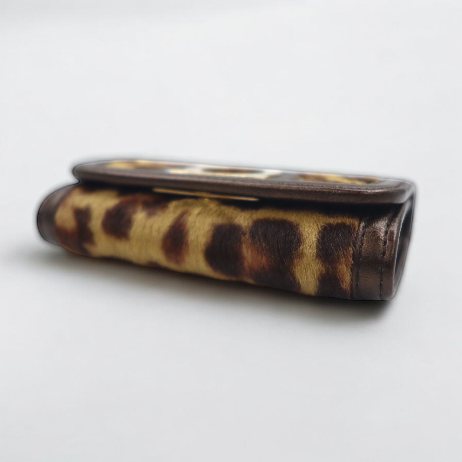 Salvatore Ferragamo Portachiavi a 6 ganci in cavallino con stampa leopardata, marrone, modello AQ-221787, made in Italy