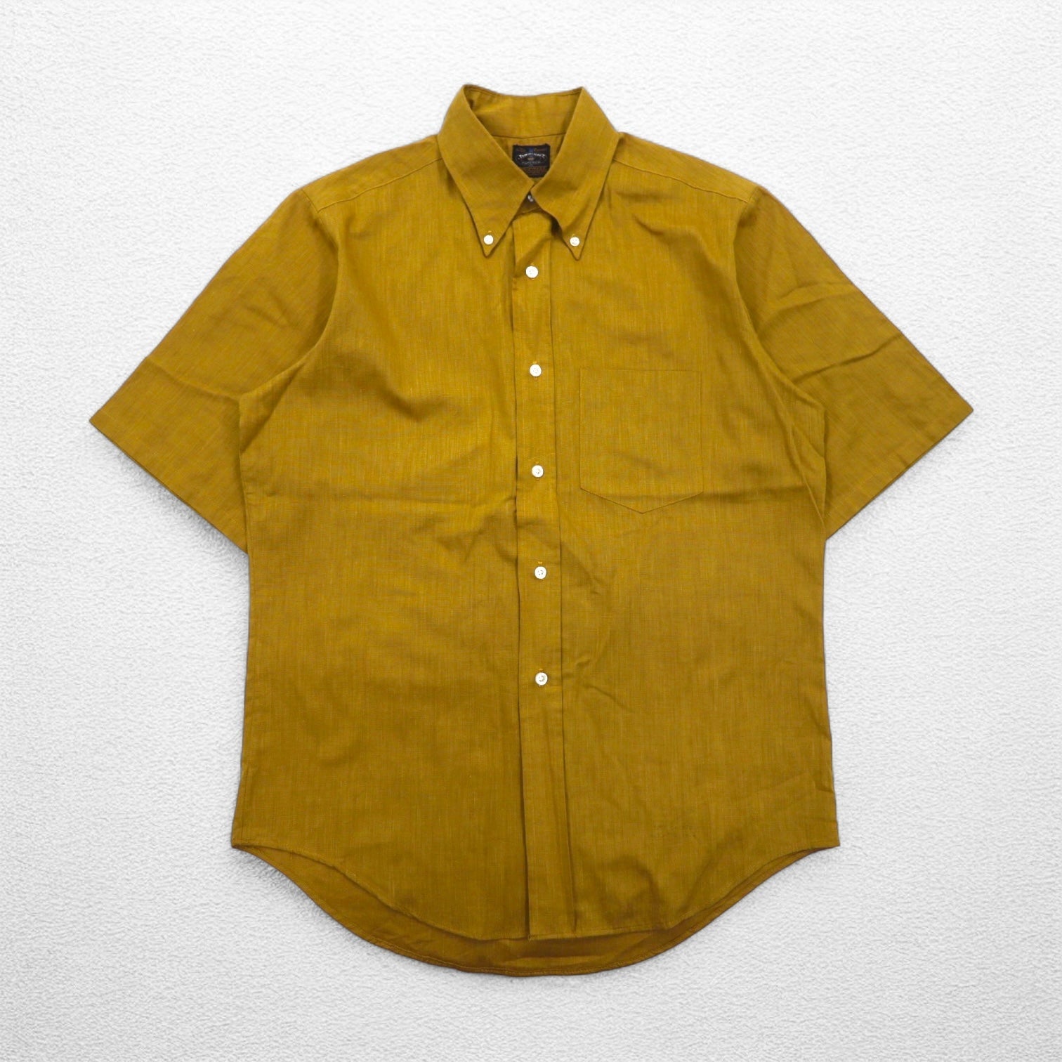 TOWNCRAFT (Penneys) Camicia button-down a maniche corte PENN-PREST anni '60, taglia M, color cammello, cotone