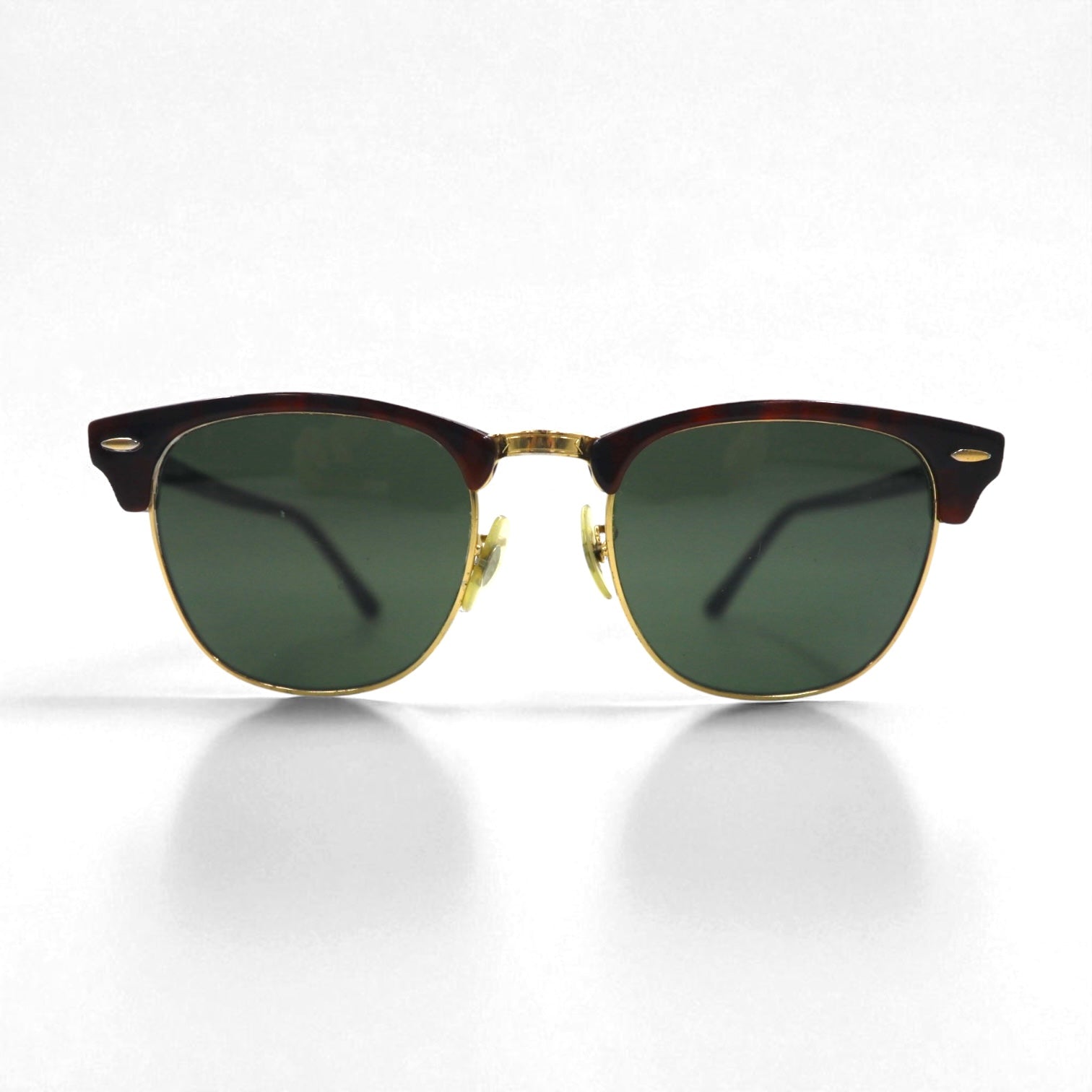 Ray-Ban Clubmaster CLUBMASTER Occhiali da sole a mezza montatura marroni RB3016 W0366 51-21 3N