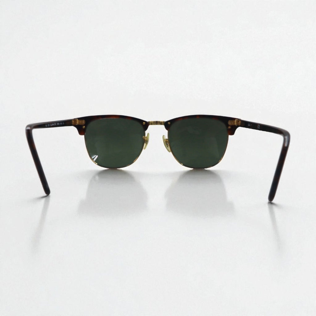 Ray-Ban Clubmaster CLUBMASTER Occhiali da sole a mezza montatura marroni RB3016 W0366 51-21 3N
