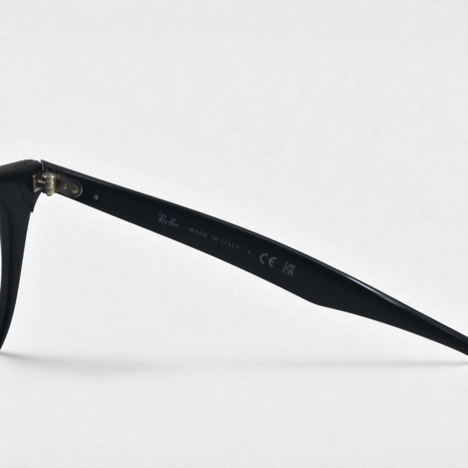 Ray-Ban occhiali da sole modello Wellington neri RB4258-F 601/19 52-20 1N, Made in Italy
