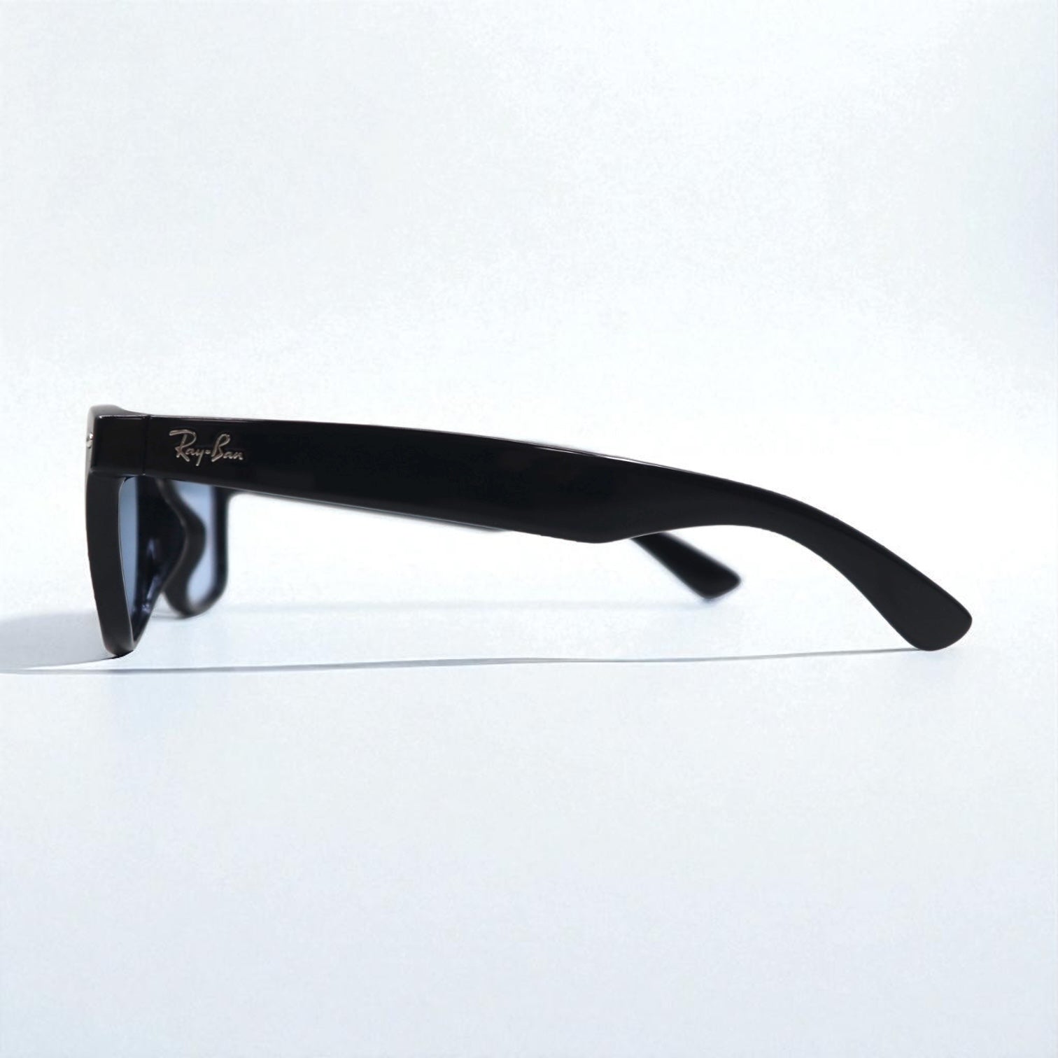 Ray-Ban New Wayfarer NEW WAYFARER occhiali da sole Wellington RB2132-F 601/64 55-18 140 1N Made in Italy