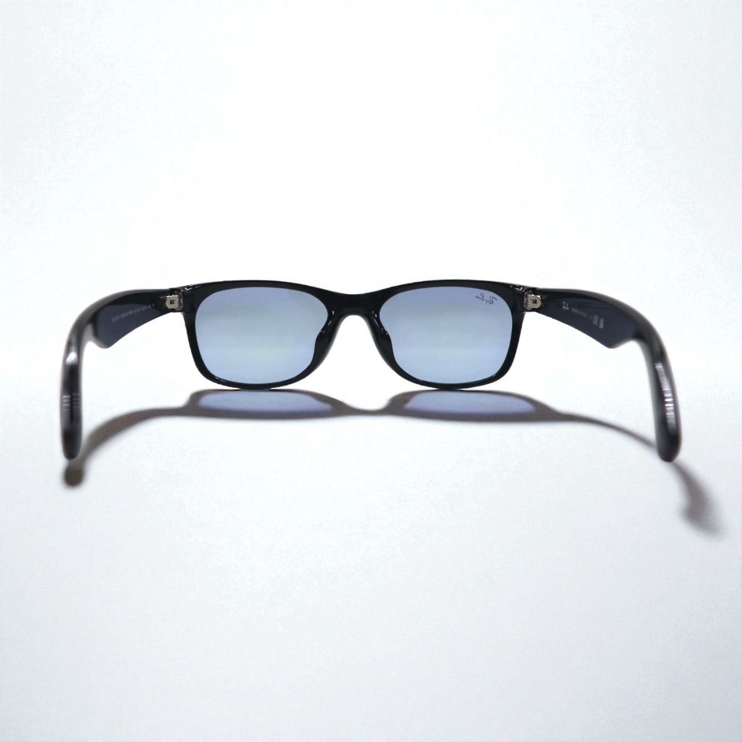 Ray-Ban New Wayfarer NEW WAYFARER occhiali da sole Wellington RB2132-F 601/64 55-18 140 1N Made in Italy