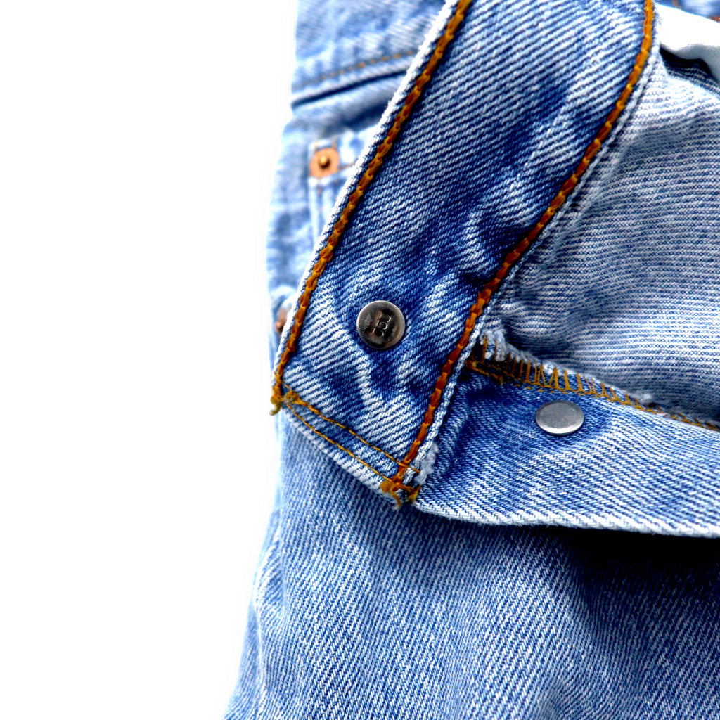 Levi's 501 made in USA, anni '90, jeans, taglia 36, blu, lavaggio ghiaccio, bottone sul retro 553, 501-0134