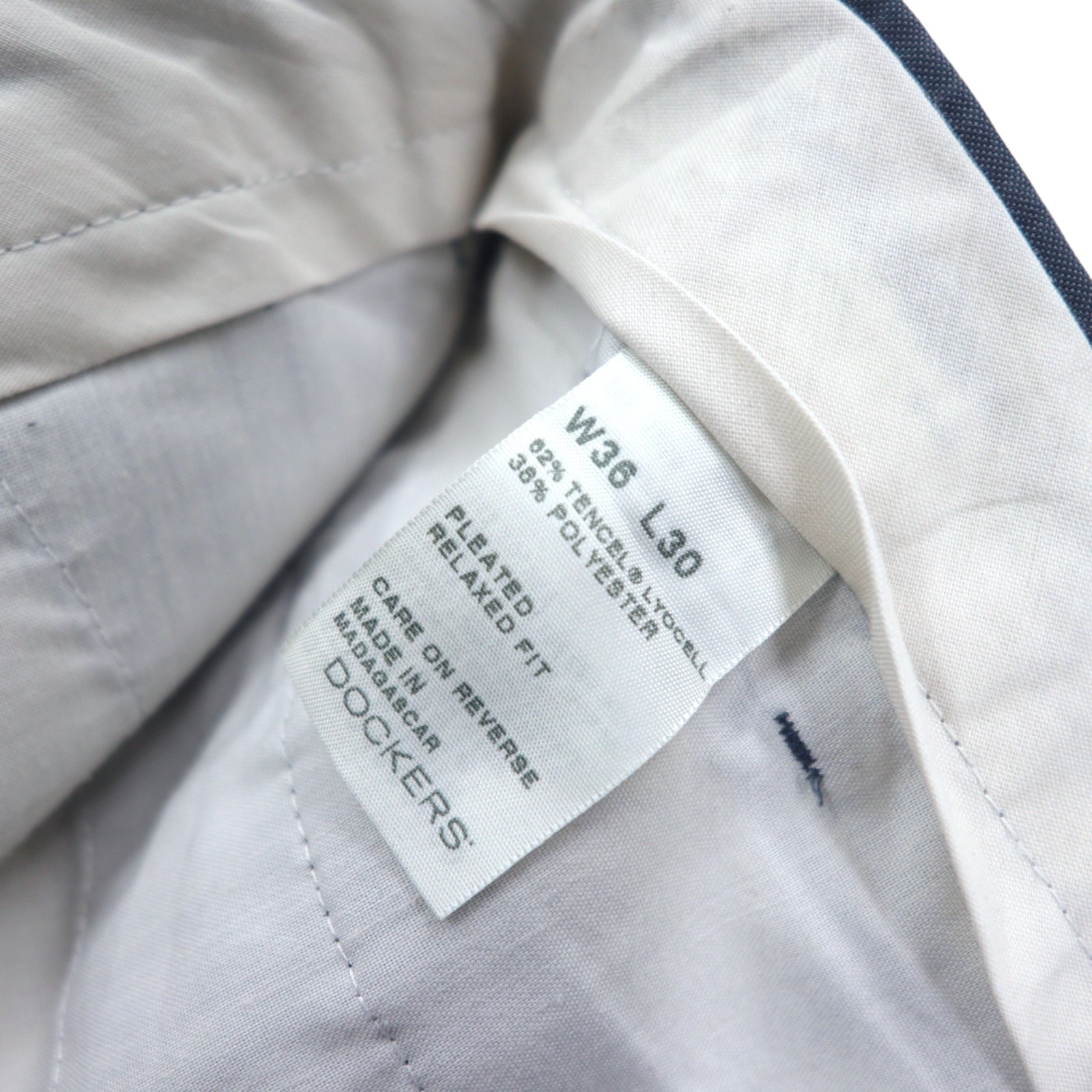 DOCKERS (Levi's) Pantaloni ampi con pince relaxed fit L Navy Tencel Poliestere PLEATED RELAXED FIT