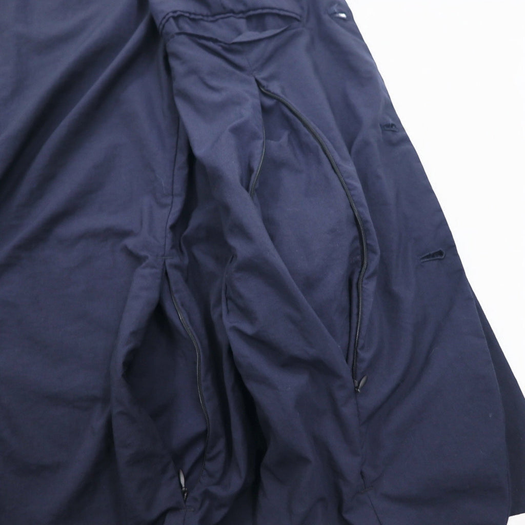 Completo TEATORA DEVICE JKT / WALLET PANTS taglia L, colore blu navy, in nylon PACKABLE, modelli TT-004-P / TT-203-P, Made in Japan.
