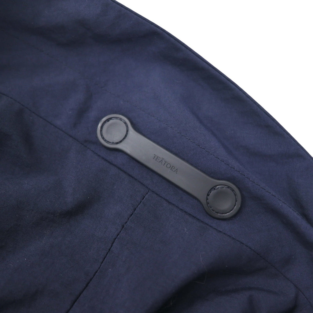 Completo TEATORA DEVICE JKT / WALLET PANTS taglia L, colore blu navy, in nylon PACKABLE, modelli TT-004-P / TT-203-P, Made in Japan.