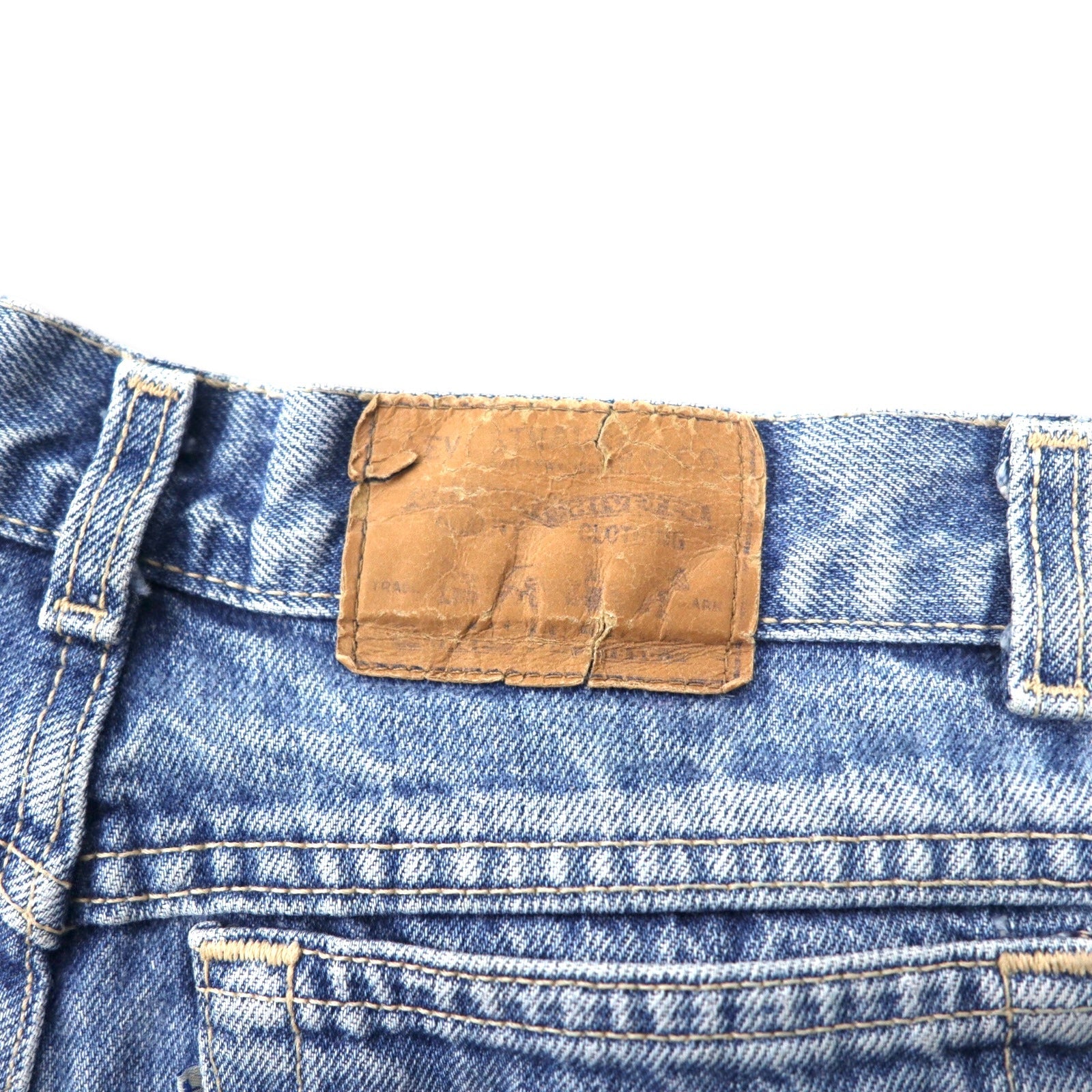 Levi's Made in USA anni '80 Jeans a vita alta affusolati in denim 11 blu ice wash cotone bottone sul retro 573 linguetta bianca 57902-7206
