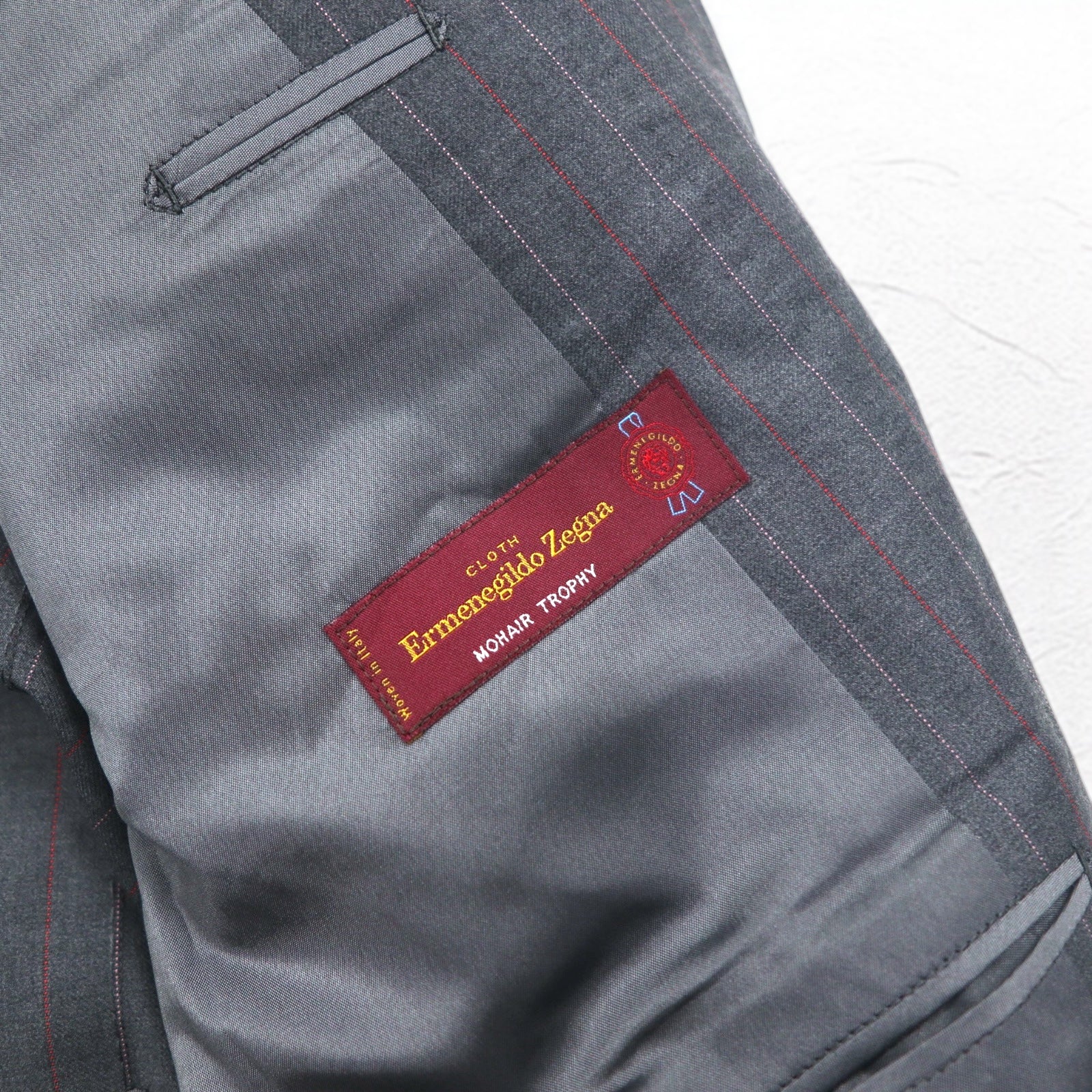 Ermenegildo Zegna Abito 3 pezzi in lana gessata grigia, taglia L, Made in Italy
