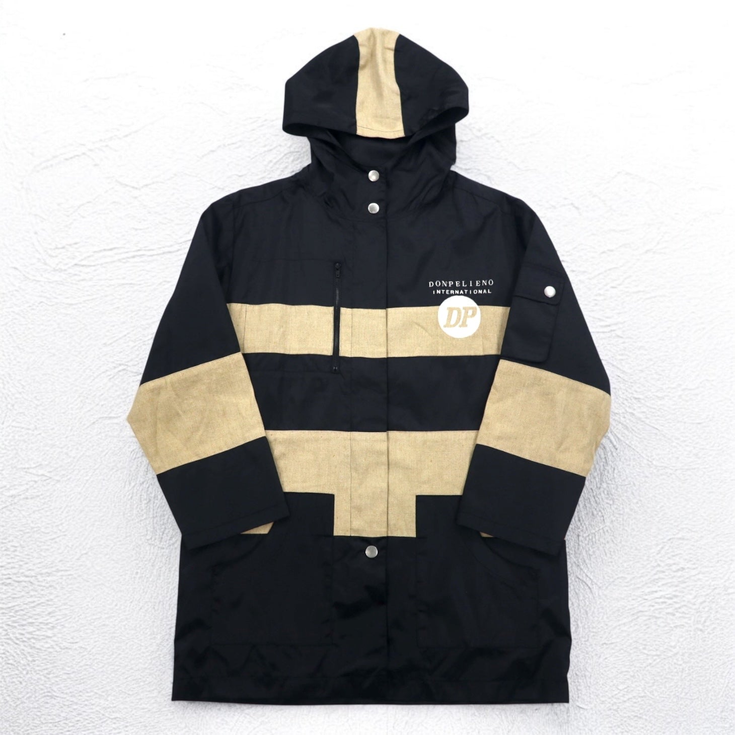 Anni '90 DON PELIENO Giacca in nylon con cappuccio XL nera, inserti in materiali diversi