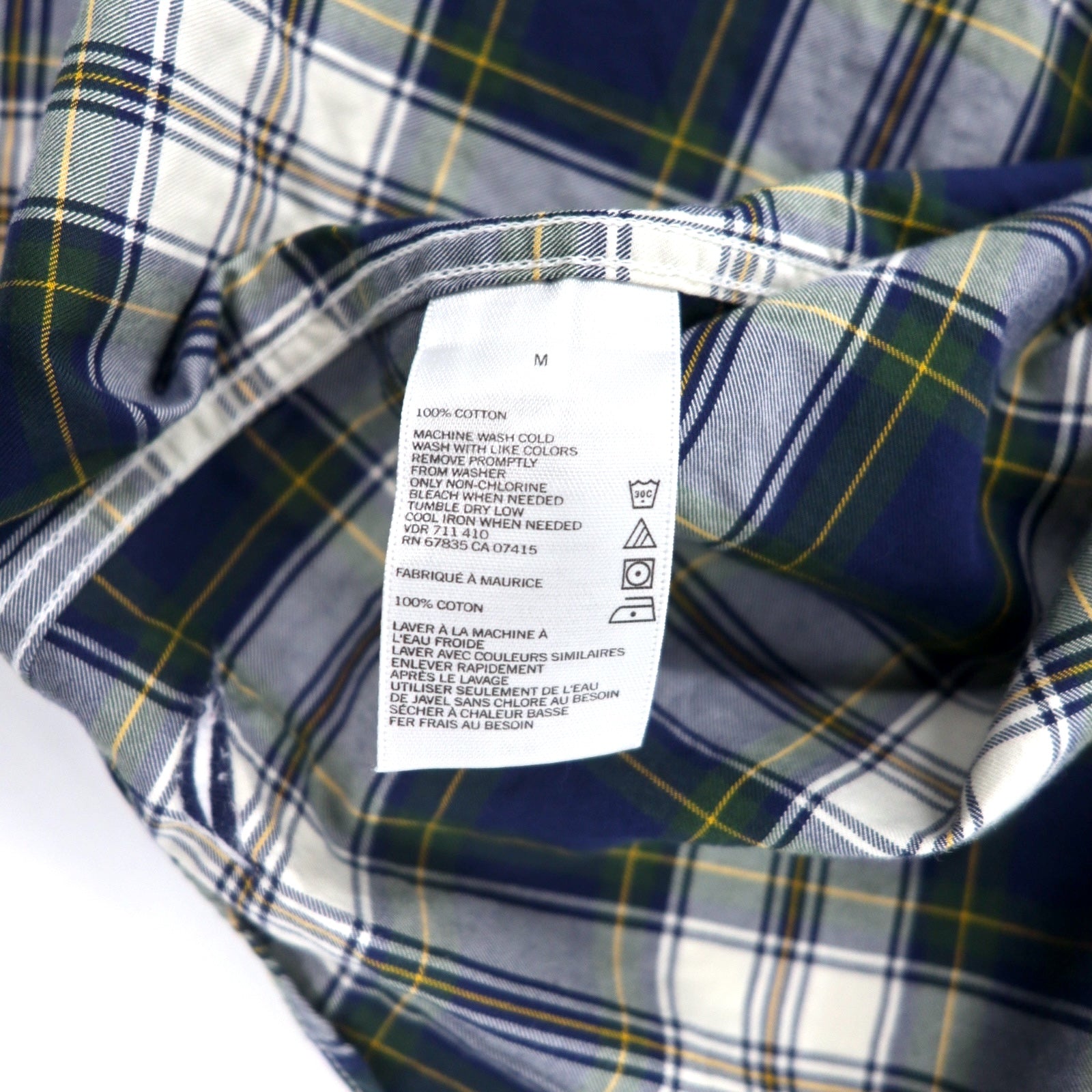 Camicia a quadri NAUTICA, taglia M, blu navy, motivo tartan multicolore, in cotone, prodotta a Mauritius.