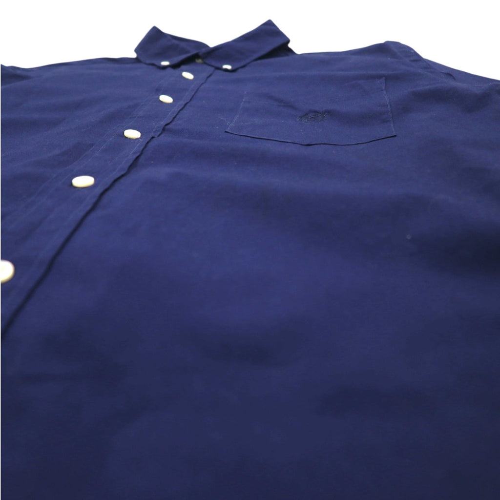 Camicia button-down CHAPS taglia L blu navy con toppe sui gomiti, taschino sul petto e logo ricamato.