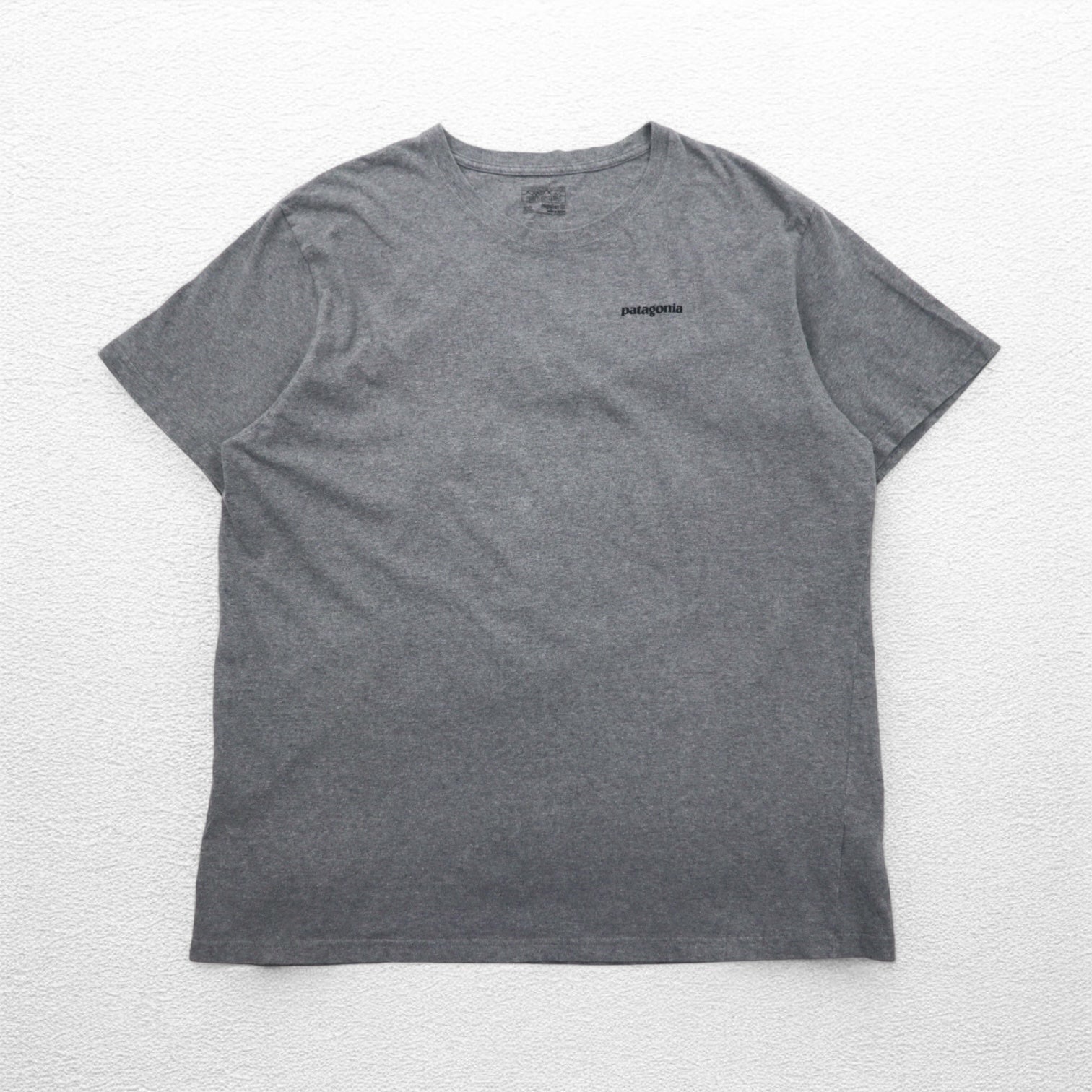 patagonia P-6 ロゴ コットン Tシャツ P-6 Logo Cotton T-Shirt 2XL グレー バックプリント 38906