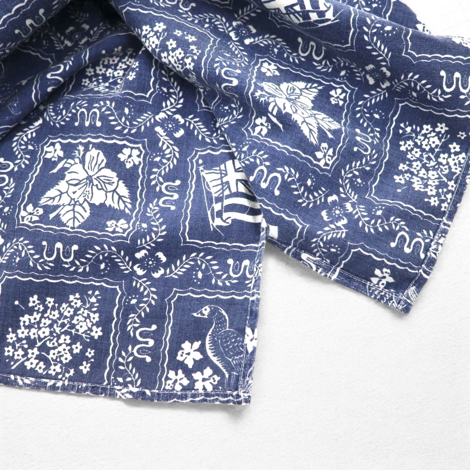 Reyn Spooner anni '90, made in Hawaii, etichetta bikini, camicia hawaiana aloha, taglia L, blu navy, fantasia all-over