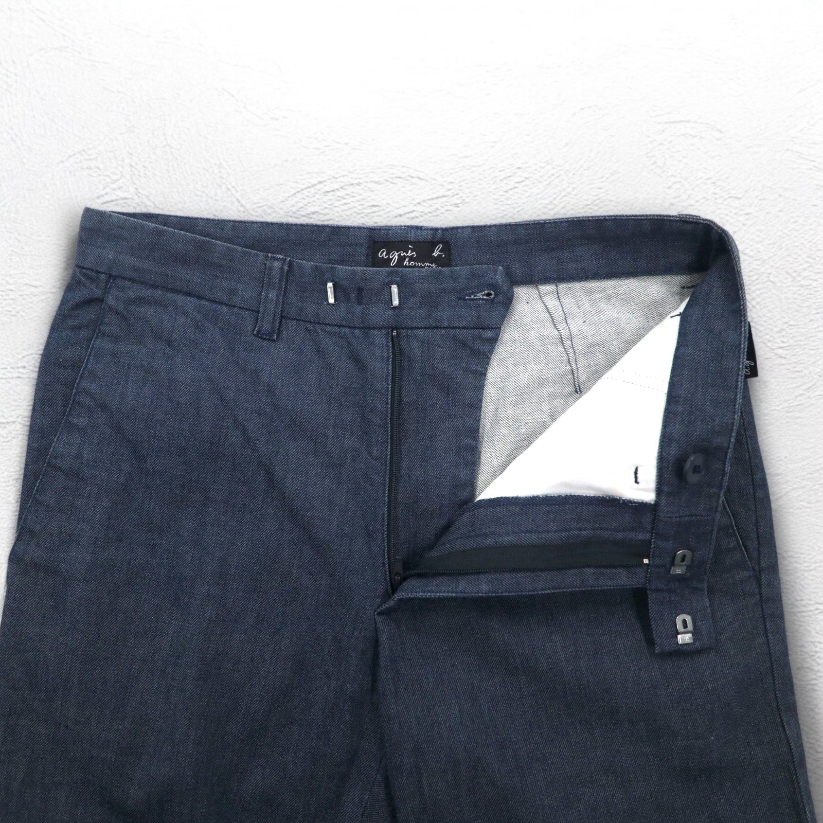 agnes b. homme Pantaloni in denim con pinces S indaco blu elasticizzati Made in Lituania