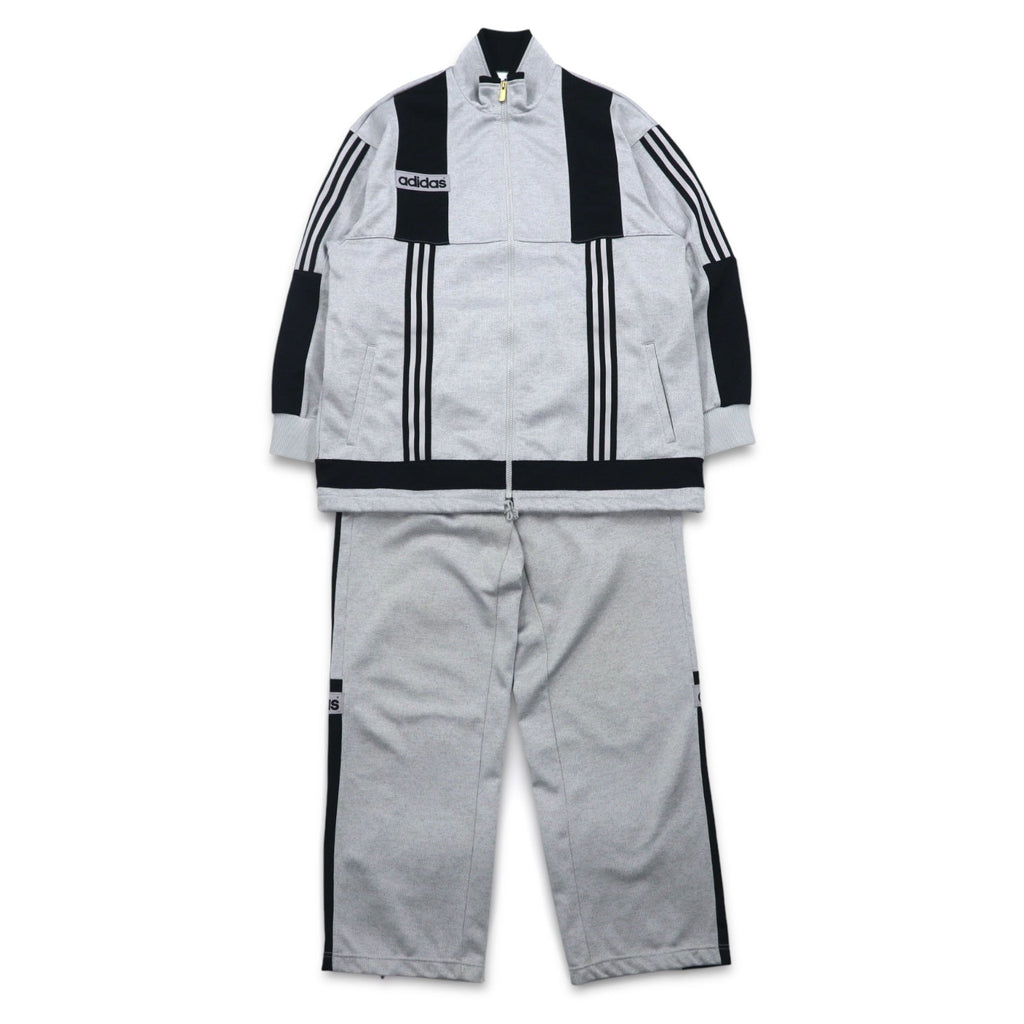 adidas anni '90, prodotta da Descente, tuta da ginnastica (giacca e pantaloni) taglia L, grigia, a 3 strisce