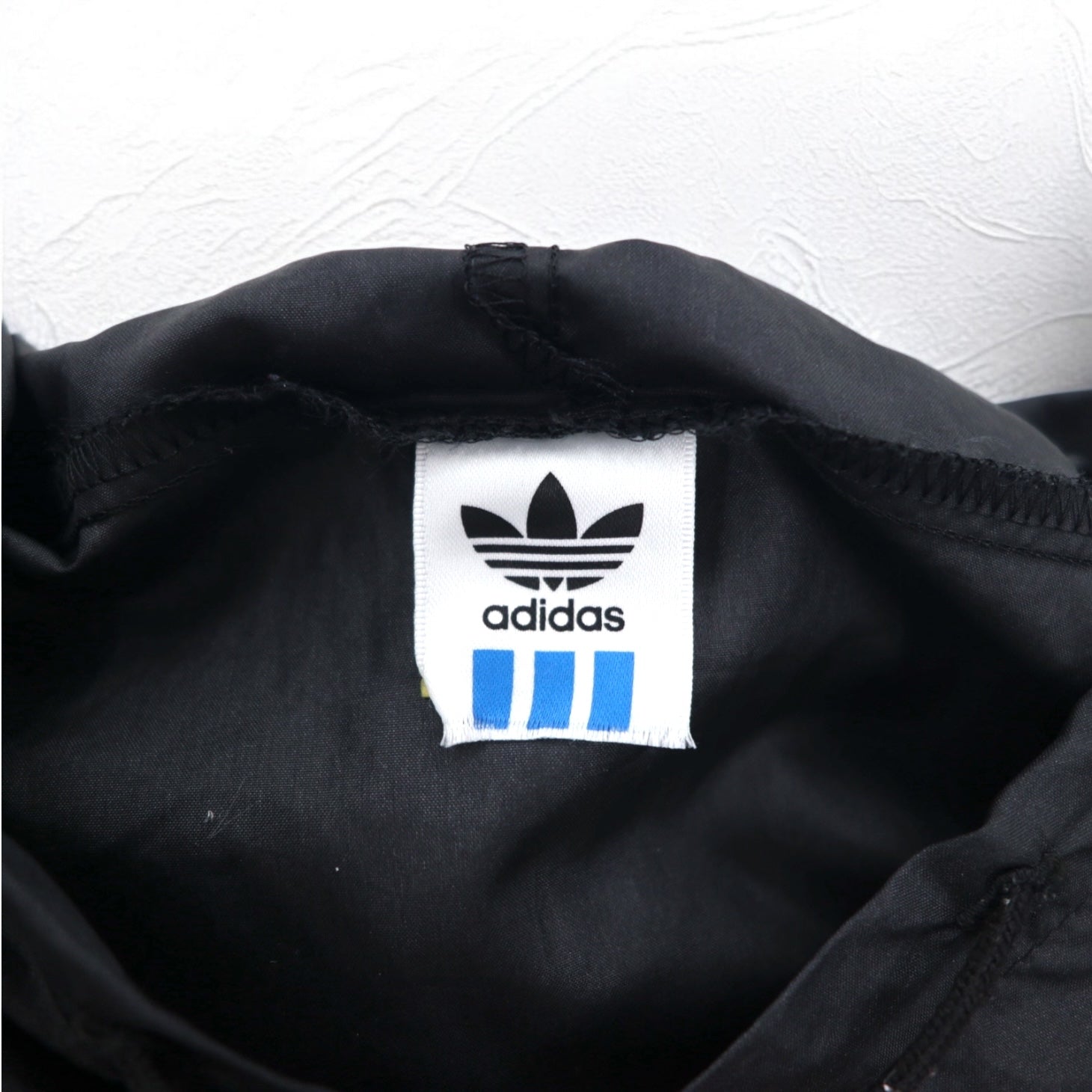 adidas anni '90 Piste pullover nylon hoodie M-L 3 strisce logo stampato su entrambi i lati Made in Japan