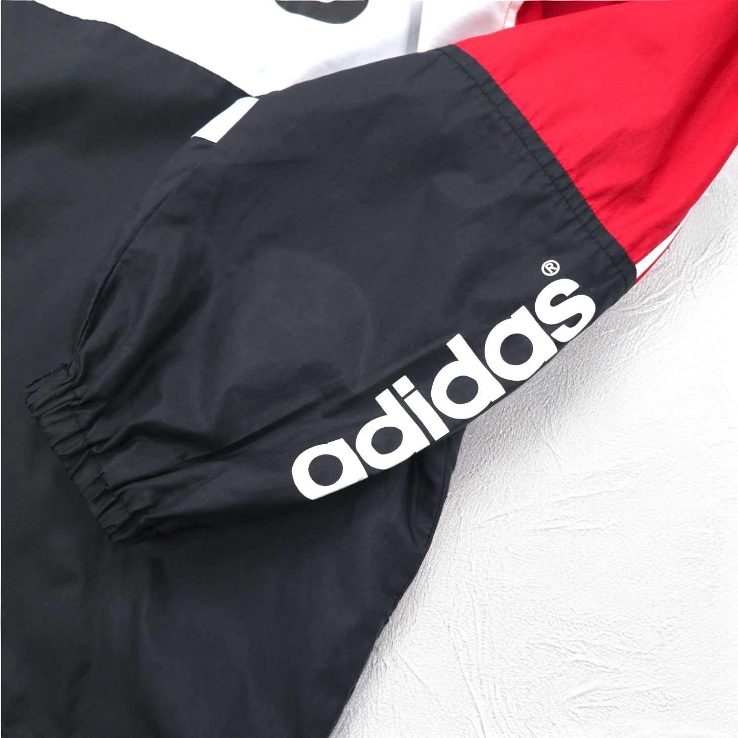 adidas anni '90 Piste pullover nylon hoodie M-L 3 strisce logo stampato su entrambi i lati Made in Japan