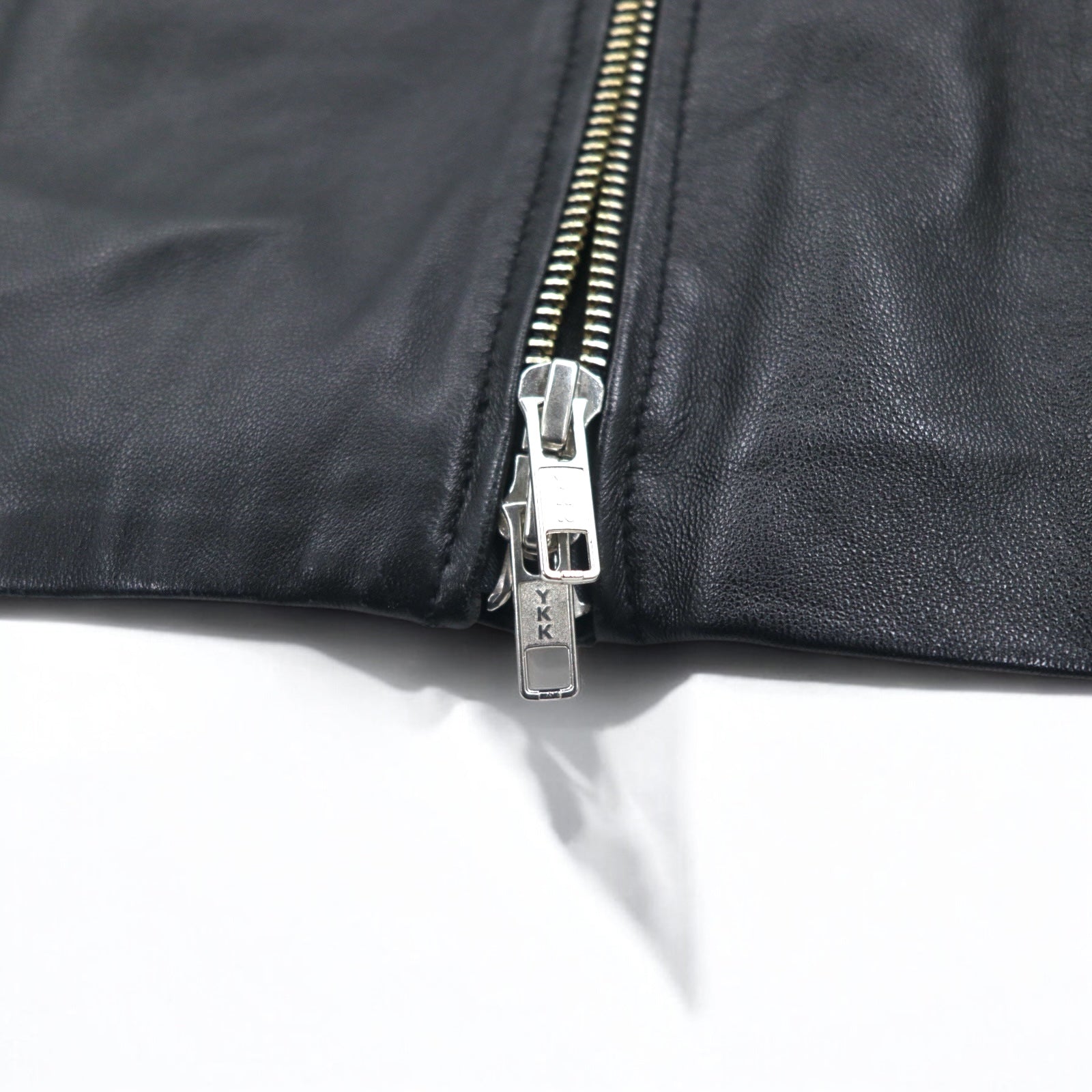 items URBAN RESEARCH Giacca chiodo in pelle di agnello, doppio petto, taglia S, colore nero, cerniera a doppio cursore WH73-27M001