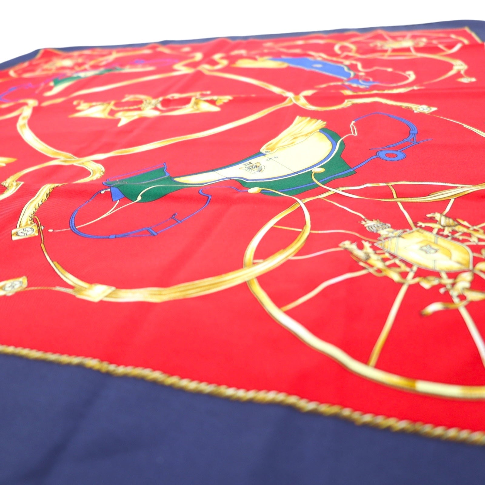 CELINE Foulard grande, Italia, rosso, blu marino, motivo all-over, seta, stemma