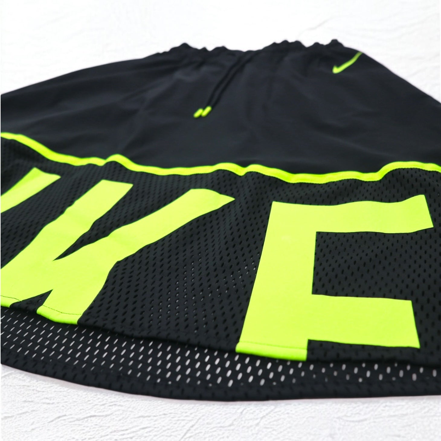 NIKE Gonna in mesh M Nera Gialla Stampa logo AS W NSW SKIRT MESH CU4031-017