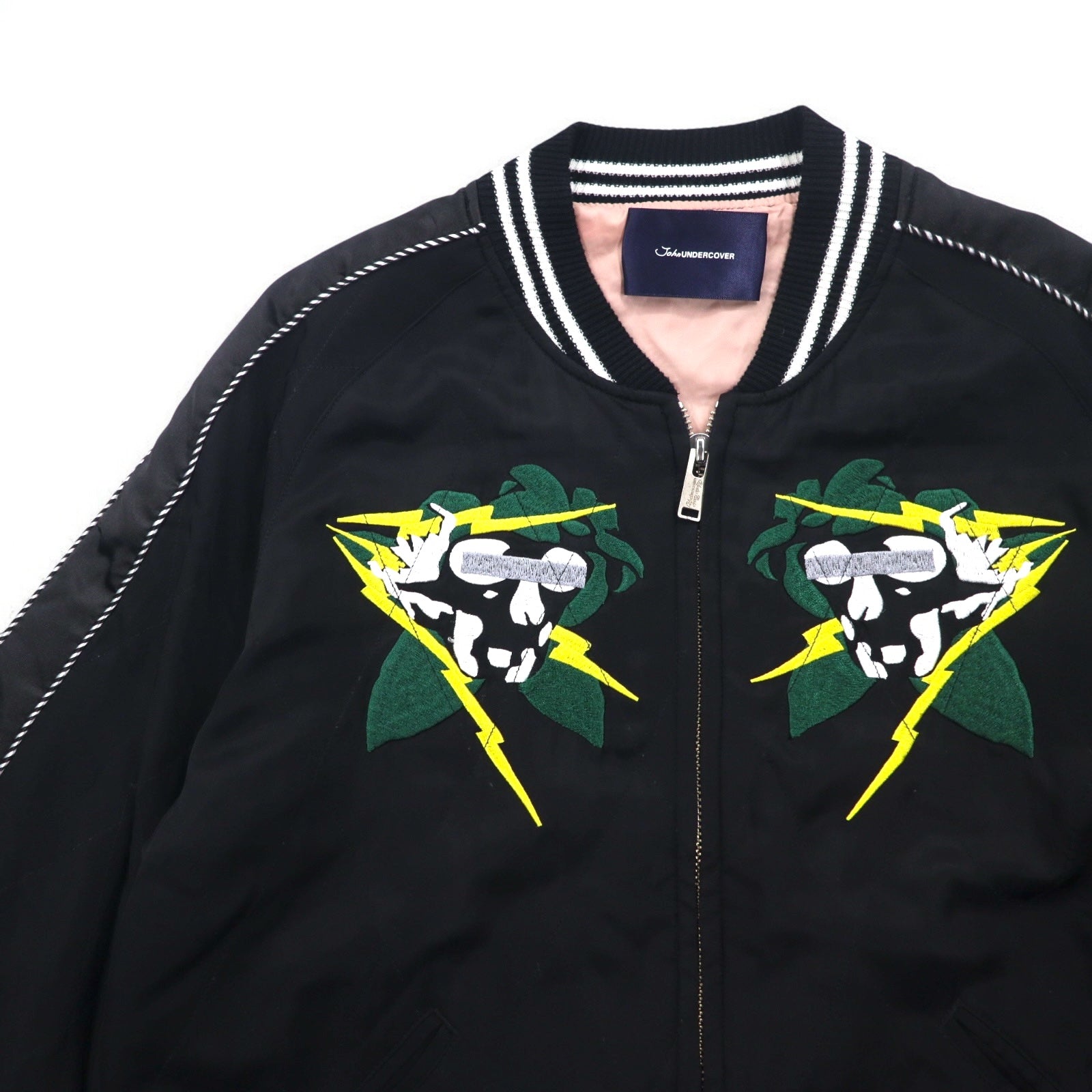 John UNDER COVER Bomber ricamato con teschio, trapuntato, taglia M, nero, rayon, JUQ4203, Made in Japan