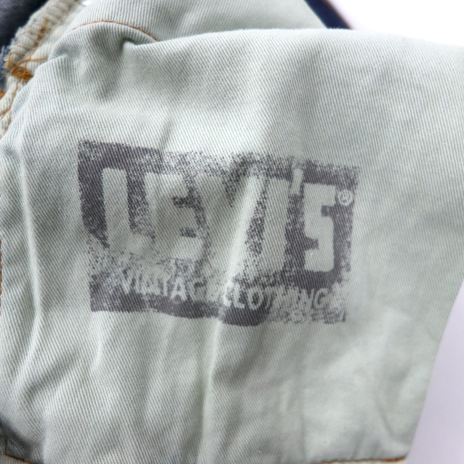 LEVI'S VINTAGE CLOTHING (LVC) Jeans in denim con cimosa 1967 Big E, taglia 30, blu, cotone, 42TALON 505-0217, Made in Turchia