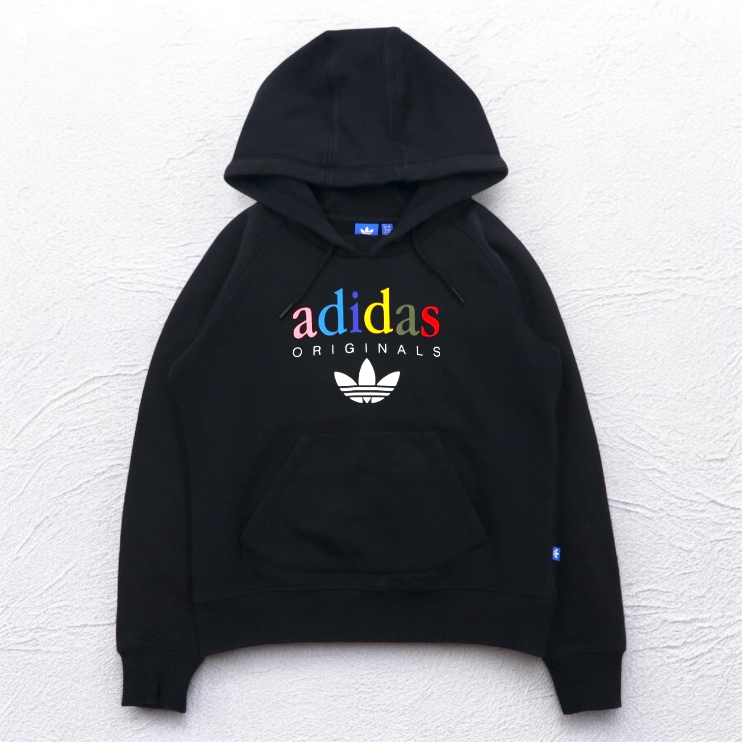 adidas Originals Felpa con Cappuccio con Stampa Logo Trifoglio XL Nera Interno Felpato AY6630