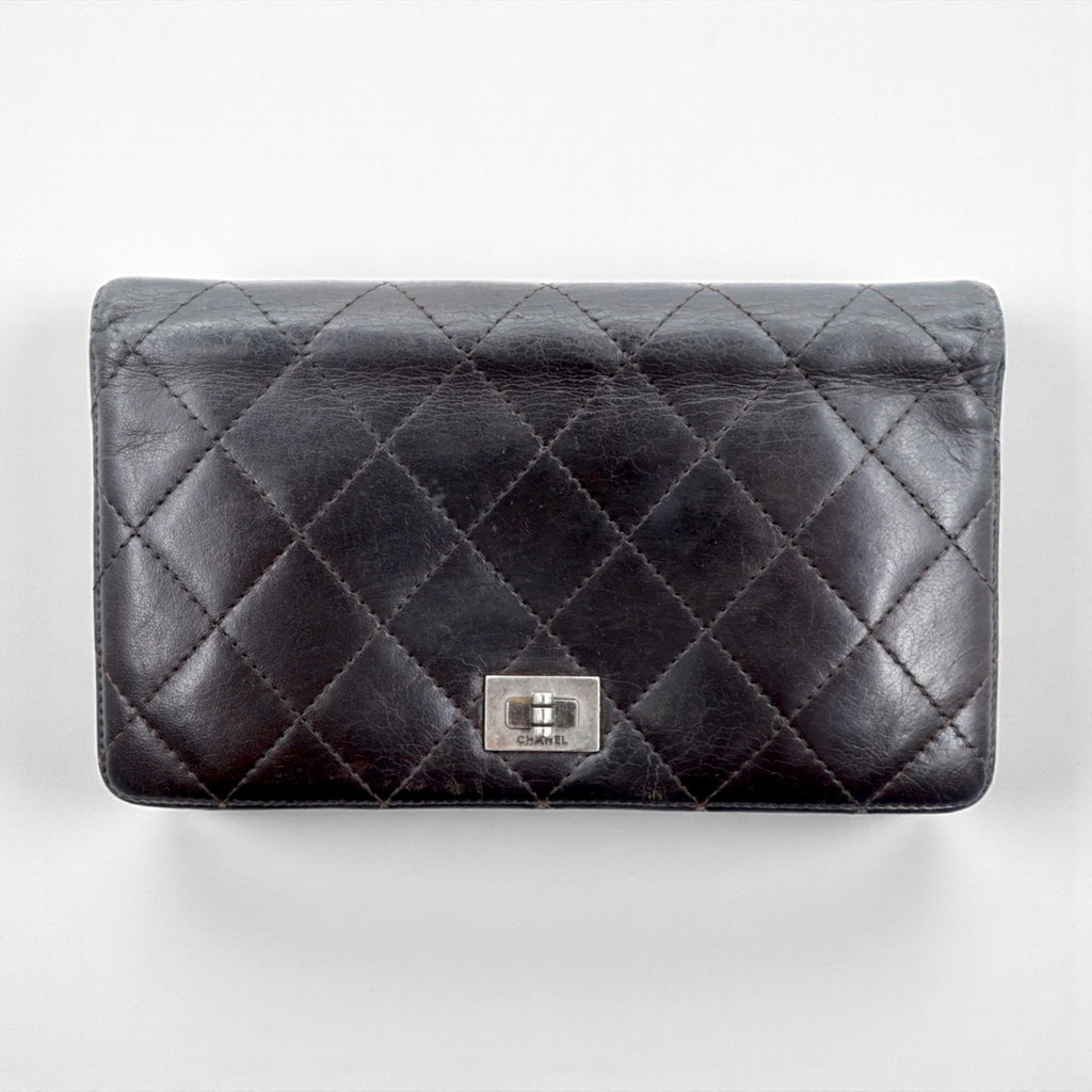 CHANEL 2.55ライン マトラッセ 財布 ブラック レザー キルティング ターンロック フランス製