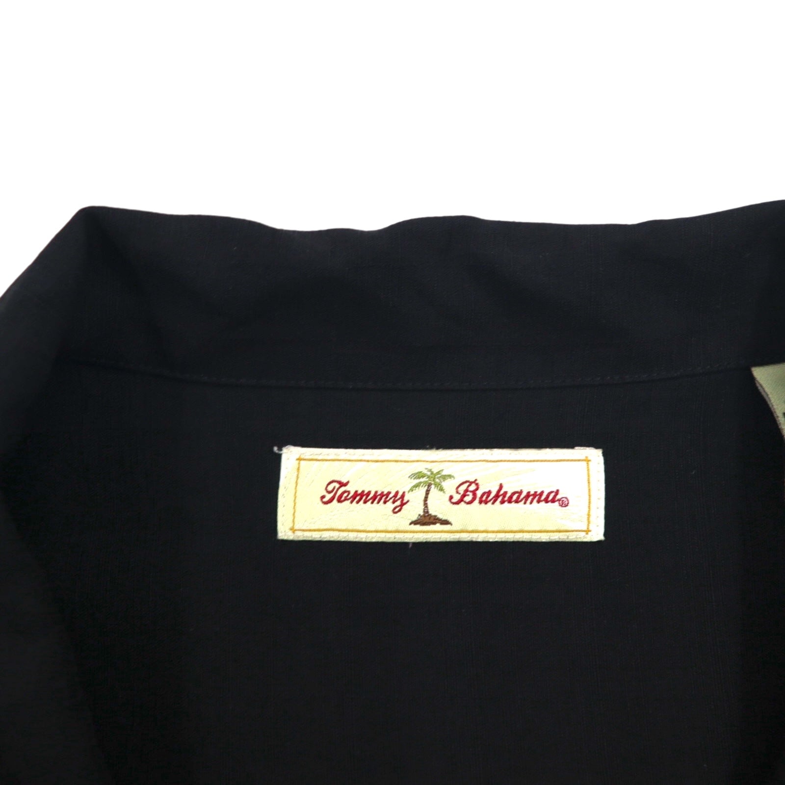 Tommy Bahama Camicia a maniche corte in seta con collo aperto, vestibilità squadrata, taglia XL, nera, con logo ricamato sul retro