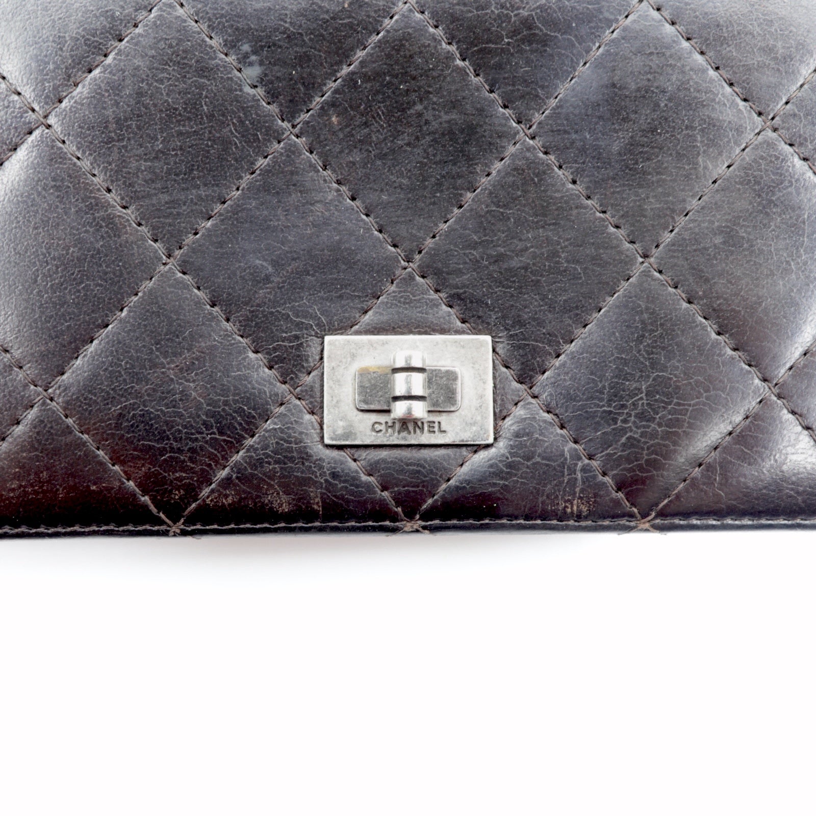 CHANEL 2.55ライン マトラッセ 財布 ブラック レザー キルティング ターンロック フランス製
