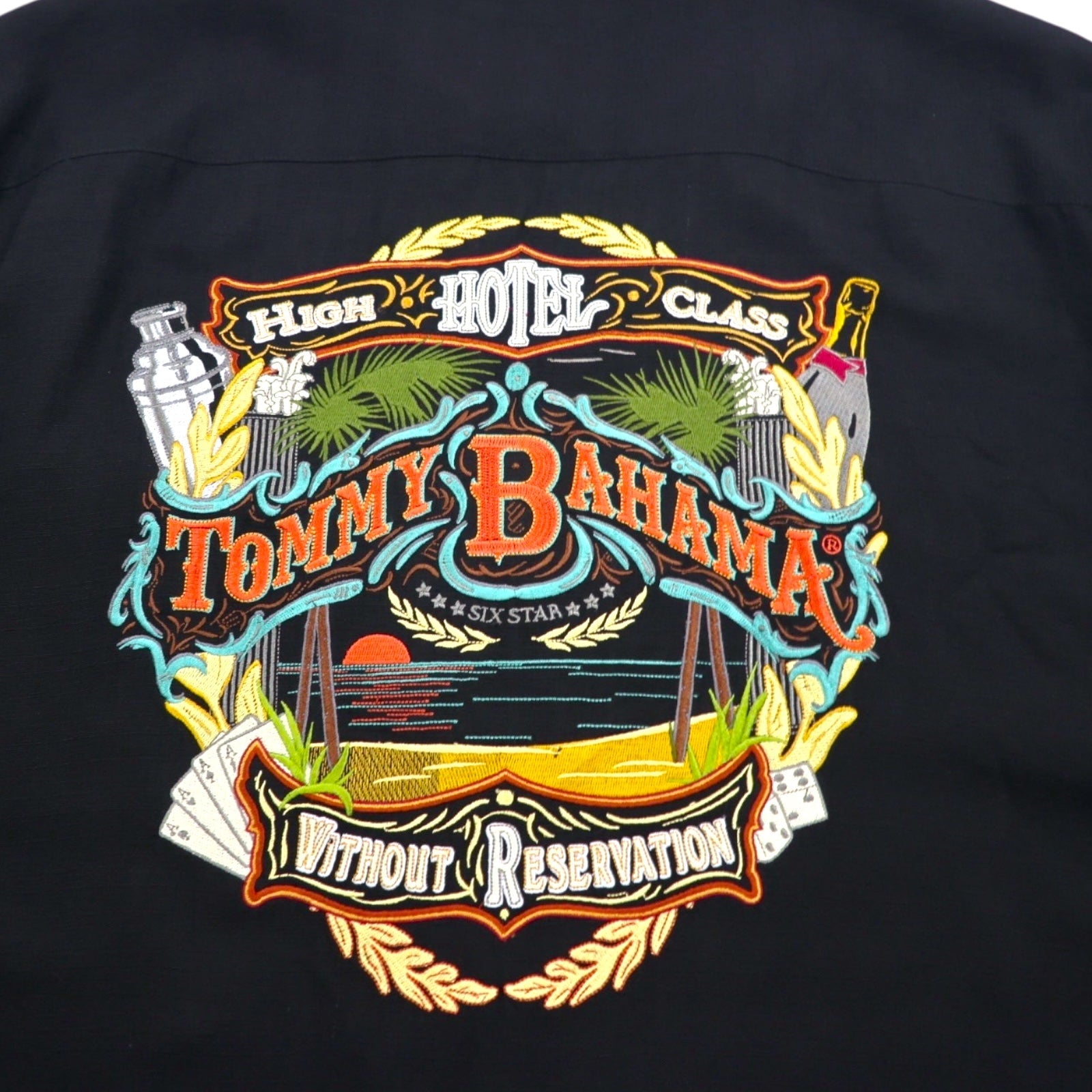 Tommy Bahama Camicia a maniche corte in seta con collo aperto, vestibilità squadrata, taglia XL, nera, con logo ricamato sul retro
